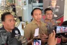 UPDATE PENANGANAN KECELAKAAN TUNGGAL TRUK TANGKI PENGANGKUT BBM DI JALUR LINTAS SELATAN (JLS) KECAMATAN BESUKI SCREENSHOT 20251204 224816 1764863339973