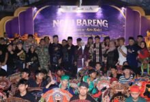 PERINGATAN HUT JEMBATAN LAMA KEDIRI KE-157, WAKAPOLRES KEDIRI KOTA IKUTI MLAKU BARENG BERSAMA WALI KOTA 13 PERINGATAN HUT JEMBATAN LAMA KEDIRI KE-157, WAKAPOLRES KEDIRI KOTA IKUTI MLAKU BARENG BERSAMA WALI KOTA 1001788431