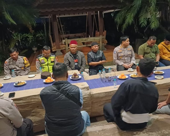 Sambang dan silahturahmi kepada Tokoh perguruan silat di wilayah kecamatan semen 