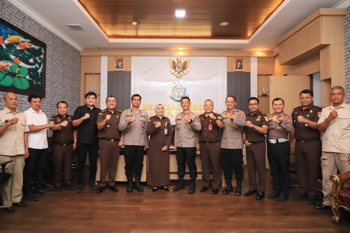 Bangun Komunikasi dan Kolaborasi, Kapolres Kediri Kota Silaturahmi ke Kejari Kabupaten Kediri