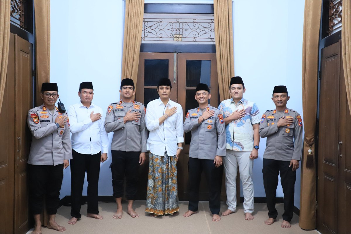 Kapolres Kediri Kota Pererat Sinergi dengan Ulama, Silaturahmi ke Ponpes Al Falah Ploso Perkuat Kondusivitas Kamtibmas