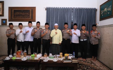 Kapolres Kediri Kota Silaturahmi ke Pengasuh Ponpes Lirboyo, Perkuat Sinergi Polri dan Ulama