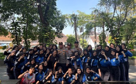 Cegah Kenakalan Remaja, Satbinmas Polres Kediri Kota Edukasi Pelajar SMKN 2