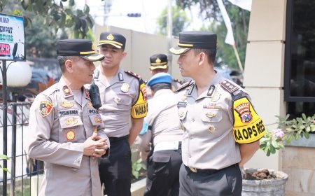 Kunjungan Kerja ke Polsek Mojo dan Pesantren, AKBP Wisnu Tekankan Bhabinkamtibmas sebagai Wajah Polri di Tengah Masyarakat