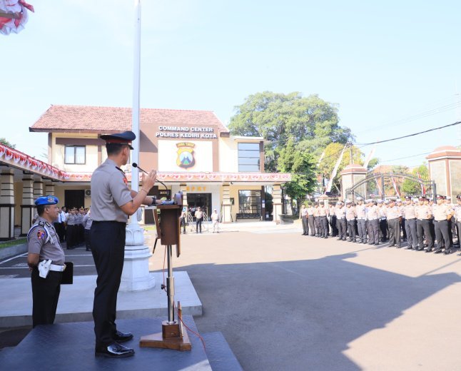 Apel Pagi, Kapolres Kediri Kota Beri Penekanan Keras: Disiplin, Integritas dan Kesiapsiagaan.
