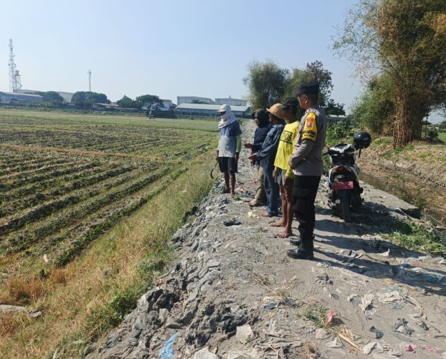 Bhabinkamtibmas Balowerti Dampingi Petani, Perkuat Ketahanan Pangan di Kota Kediri