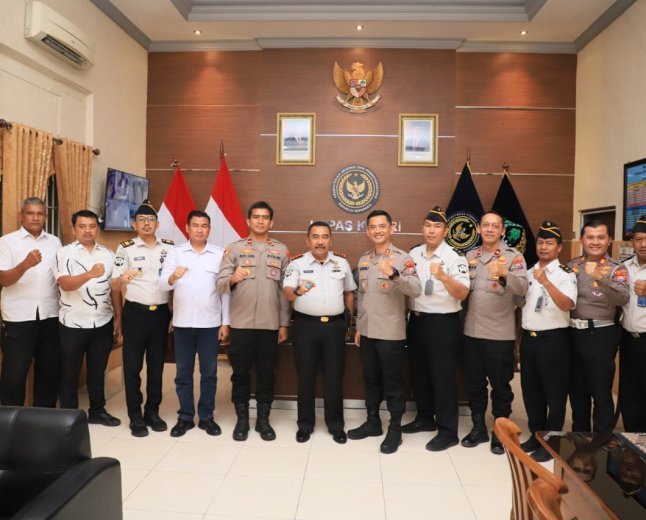 Kapolres Kediri Kota Perkuat Sinergi dengan Lapas Kediri, Bahas Keamanan dan Pengawasan Warga Binaan