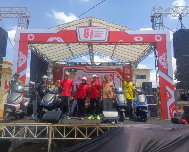 Antusias masyarakat dapatkan sepeda listrik ,Pemdes BuLu adakan jalan santai peringati HUT RI ke 81.