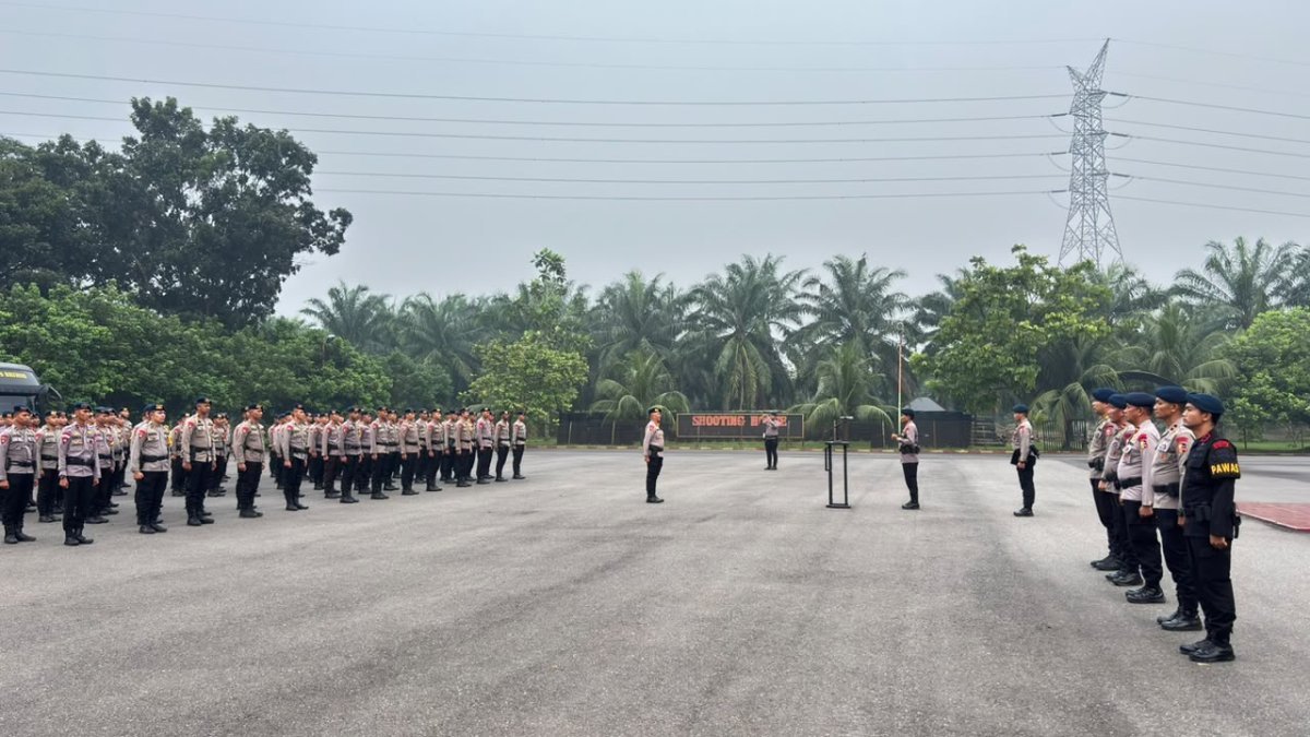 Polri Terus Perkuat Penanganan Karhutla, Tambahan Personel Brimob Dikirim dari Luar Daerah