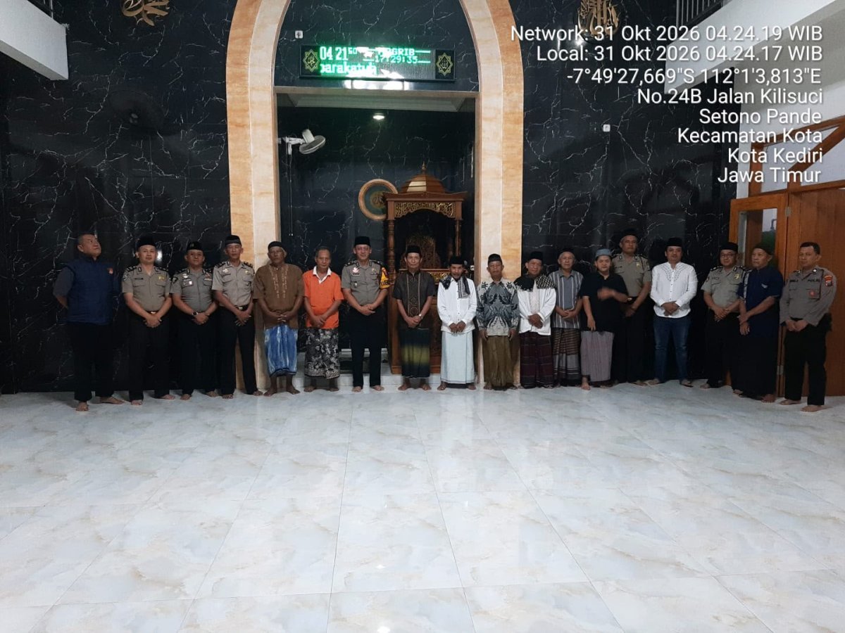 Melalui Sholat Subuh Keliling, Polres Kediri Kota Perkuat Silaturahmi dan Sinergi Kamtibmas