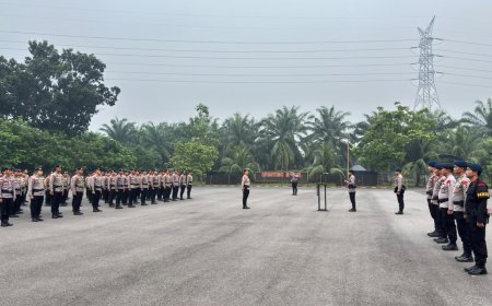 Polri Terus Perkuat Penanganan Karhutla, Tambahan Personel Brimob Dikirim dari Luar Daerah