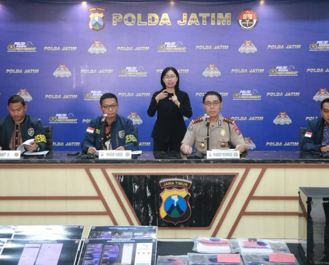 Polda Jatim Ungkap Sindikat Jual Beli Akun Bodong hingga Promosi Judi Online Kamboja