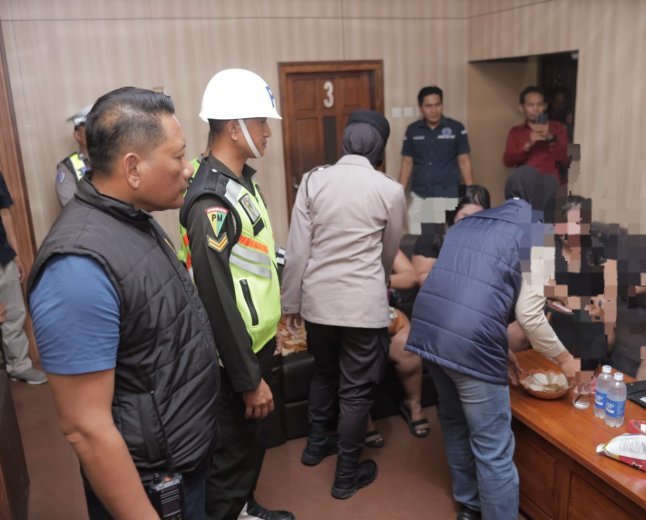 Cegah Peredaran Narkoba, Polres Blitar Gelar Operasi Gabungan Sasar THM