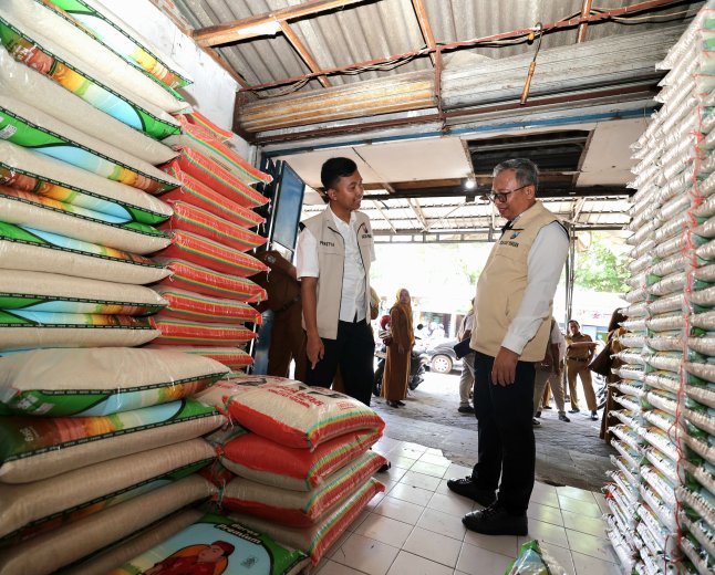 Polda Jatim Pantau Stok dan Harga Beras di Tiga Pasar, Pasokan Terpantau Aman