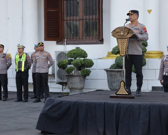 Tilang Manual Berlaku Lagi di Surabaya, Kapolrestabes Tegaskan Nol Toleransi Pungli